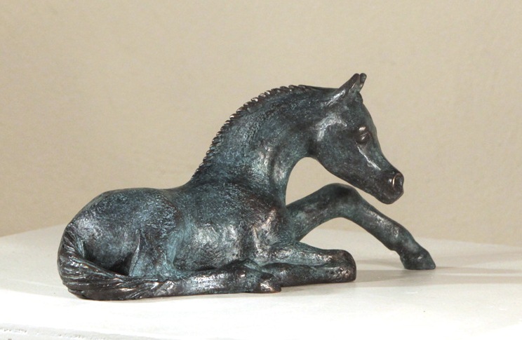 bronze poulain pur-sang arabe couch�