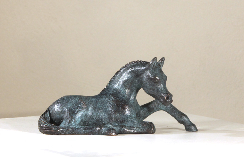 bronze poulain pur-sang arabe couch�